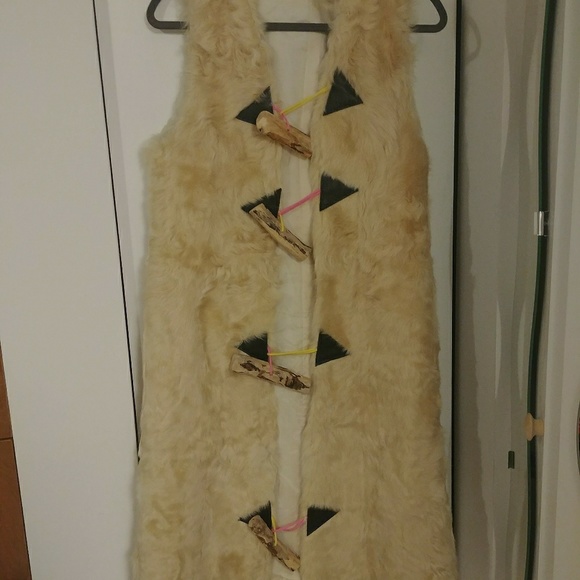 Soft sheep fur long sleeveless jacket - Picture 7 of 8